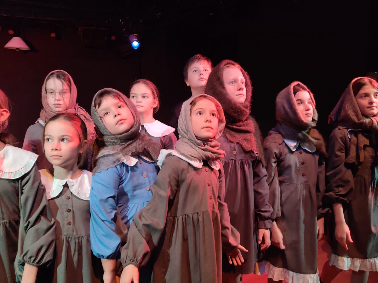 Спектакль "Война..дети"